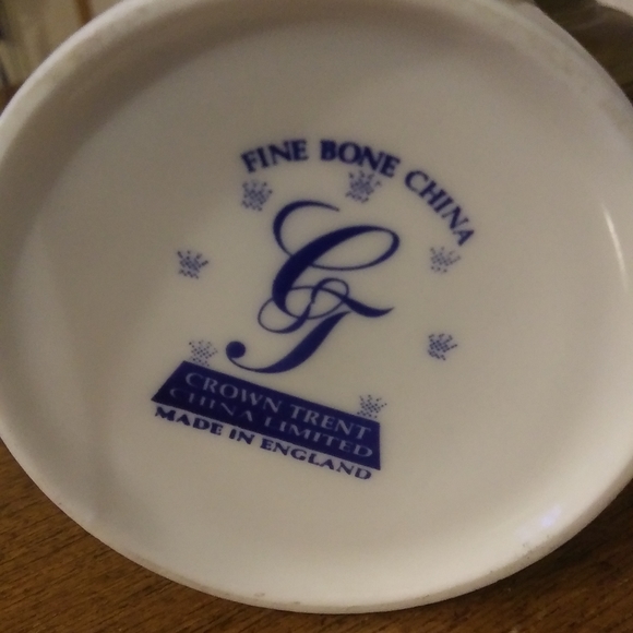 Royal Trent Floral Mug - Picture 5 of 6